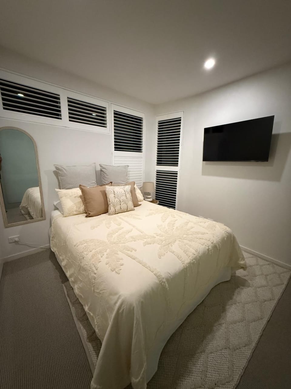TV and multimedia, Bedroom, Sea view, air conditioner