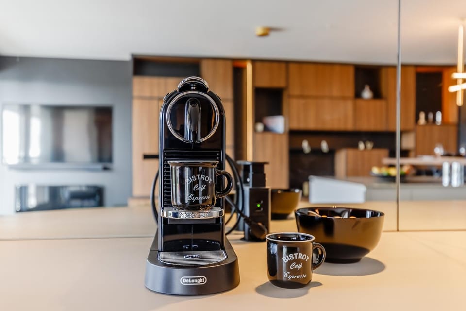 Coffee/tea facilities, kitchen