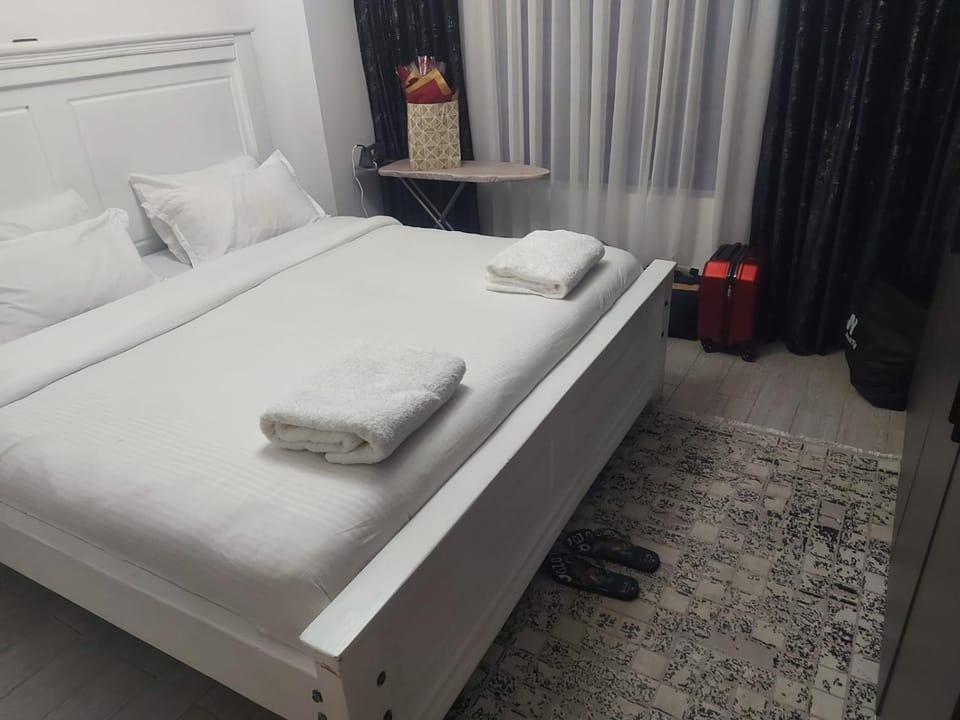 The royal executive retreat residencies which offers a modern luxurious lifestyle in kilimani Apartment in Nairobi
