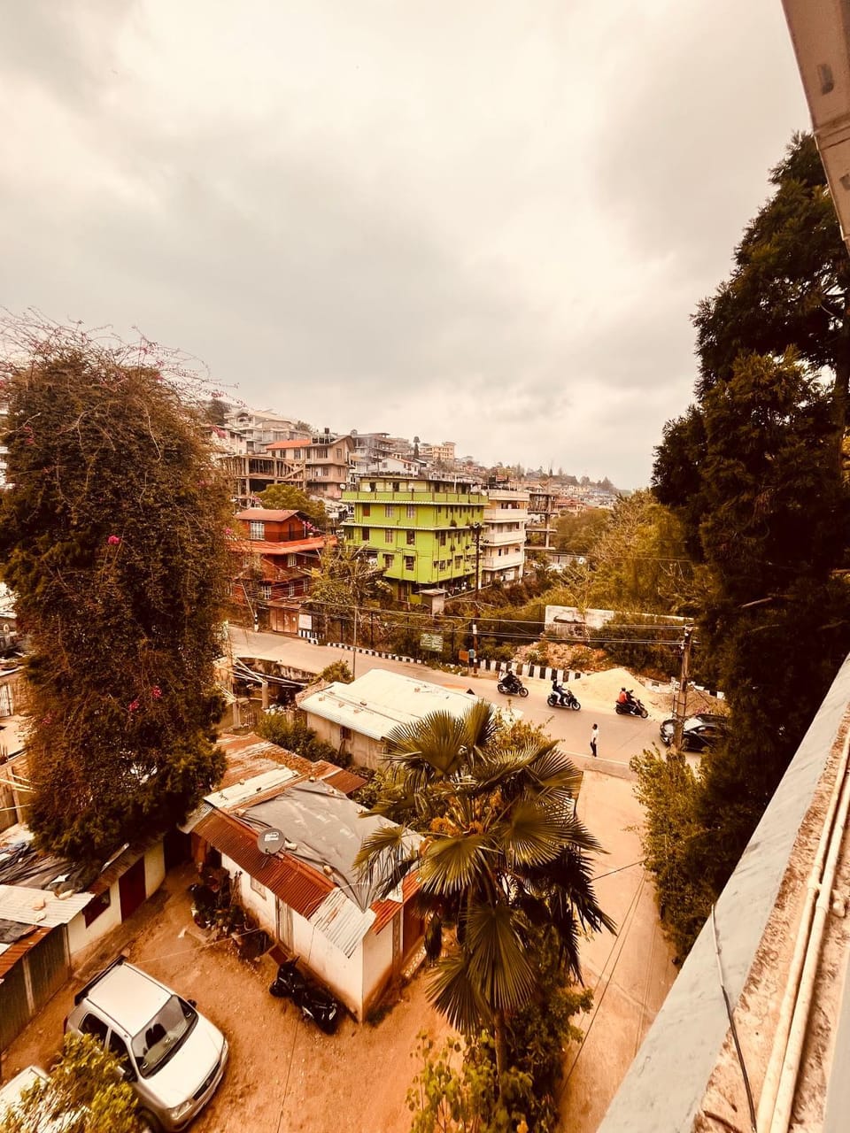 Day, Neighbourhood, City view, Street view, Location
