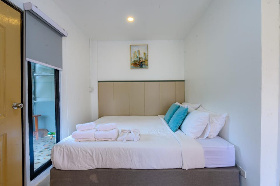 Mountain View Escape at Primrose Hill Bed and Breakfast in Ko Samui