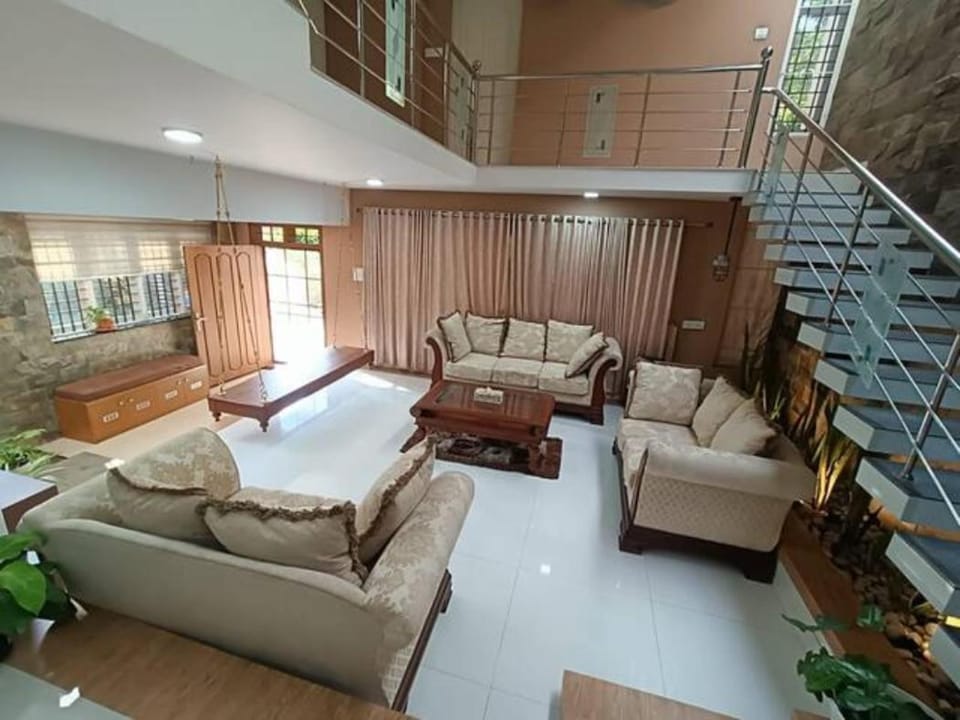 Blooms Villa Villa in Kochi