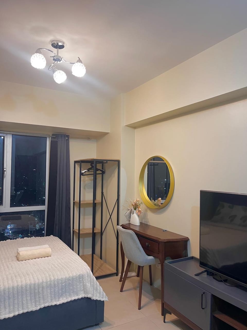 Studio Room Inside IT Park Apartment in Lapu-Lapu City