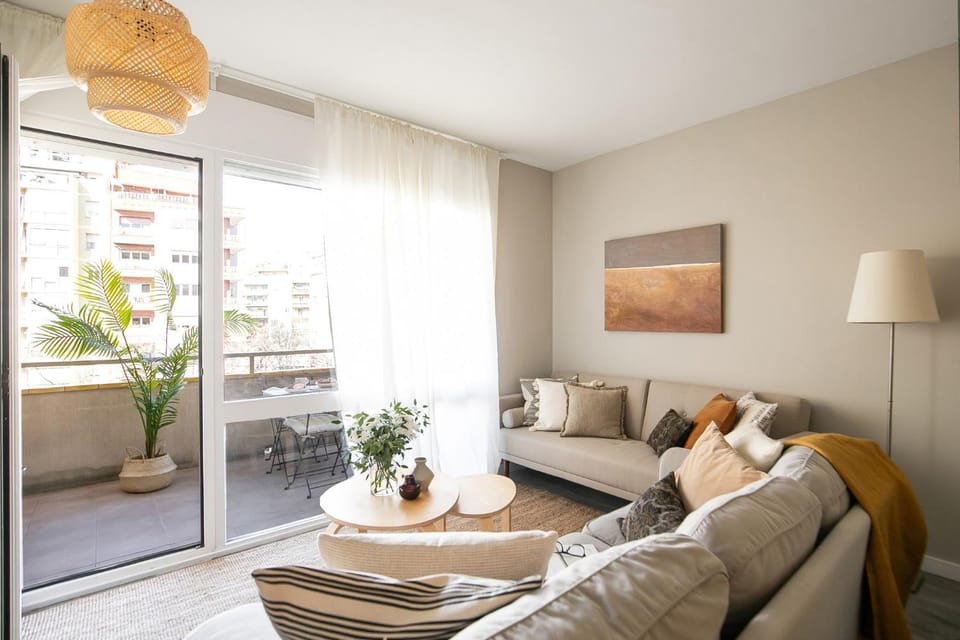 Eixample Barcelona Luxury for 8 Apartment in Barcelona