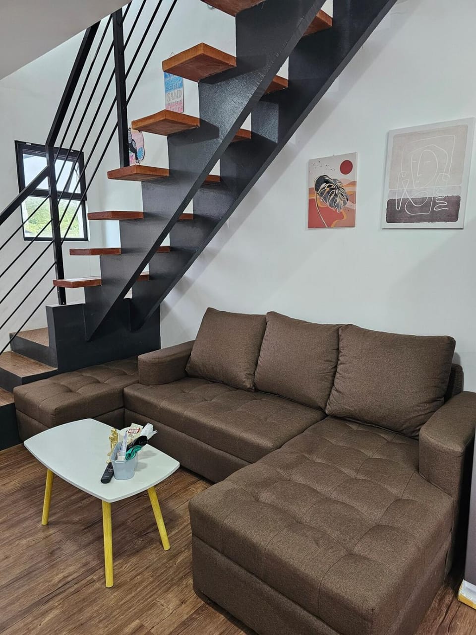 Affordable 2BR family staycation near Tagaytay House in Nasugbu