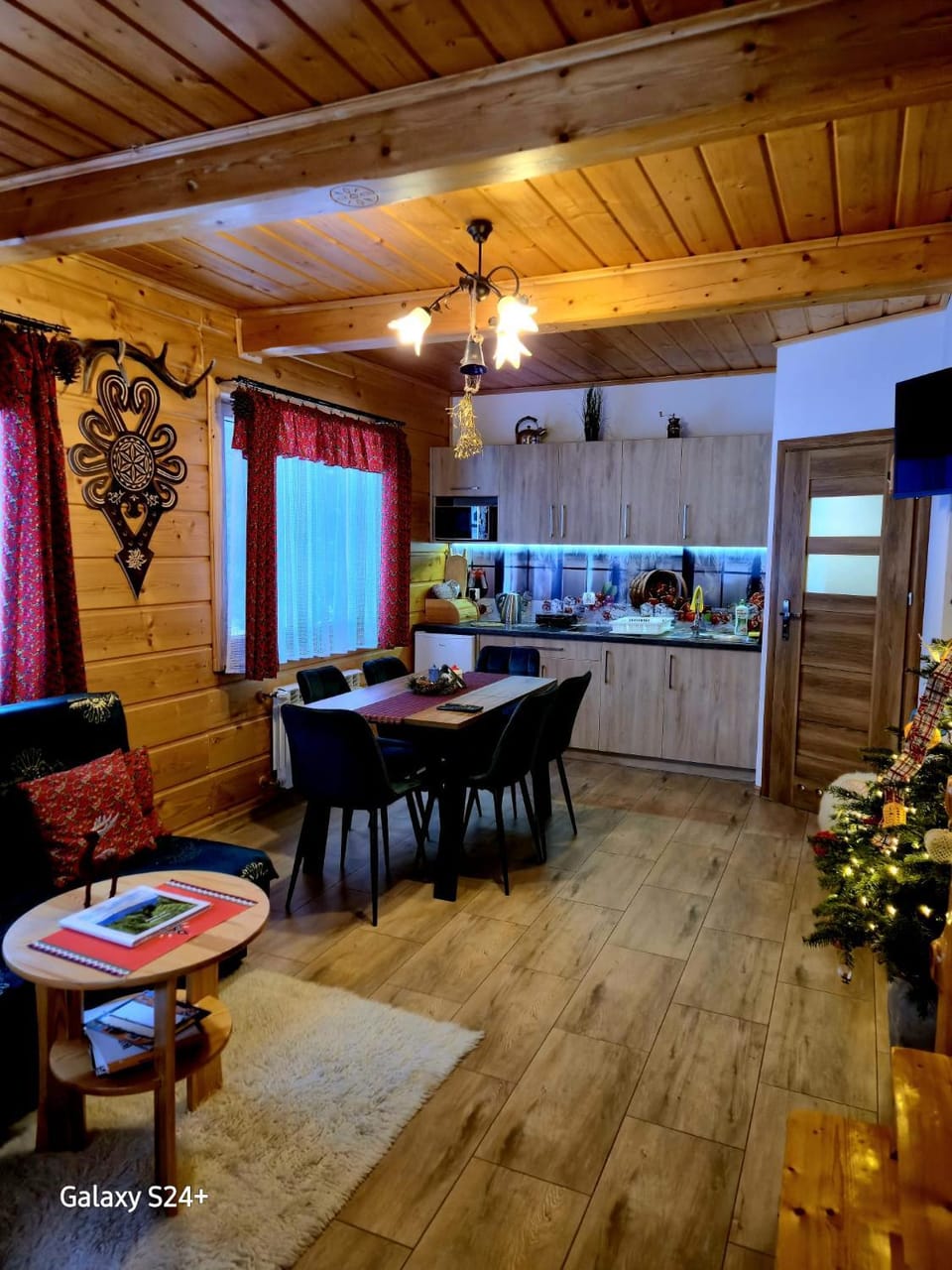 Domek pod Babią Górą Apartment in Lesser Poland Voivodeship