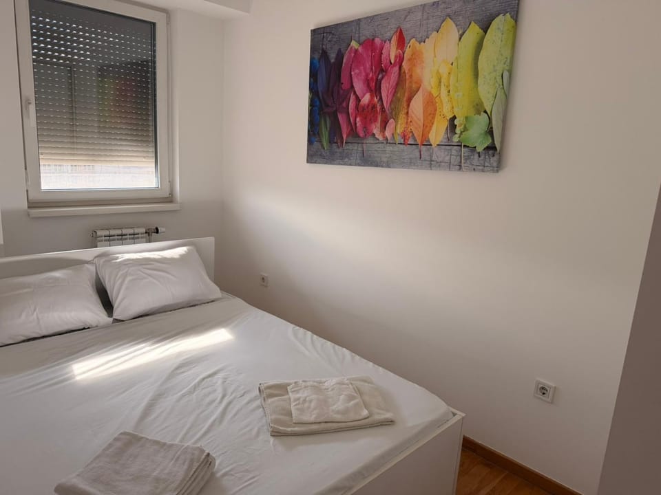 Cetvorosoben nov stan vo Aerodrom Apartment in Skopje