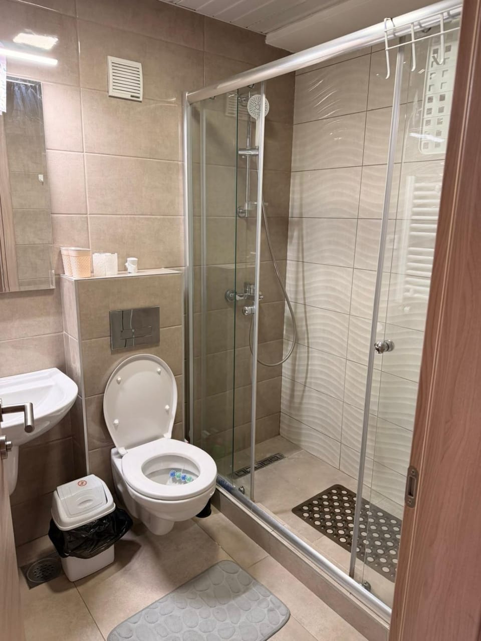 Cetvorosoben nov stan vo Aerodrom Apartment in Skopje