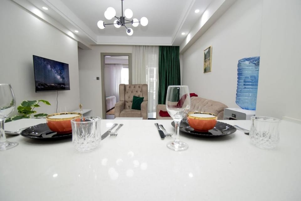 Cozy 2 Bed Kilimani near yaya centre with gym and views Apartment in Nairobi