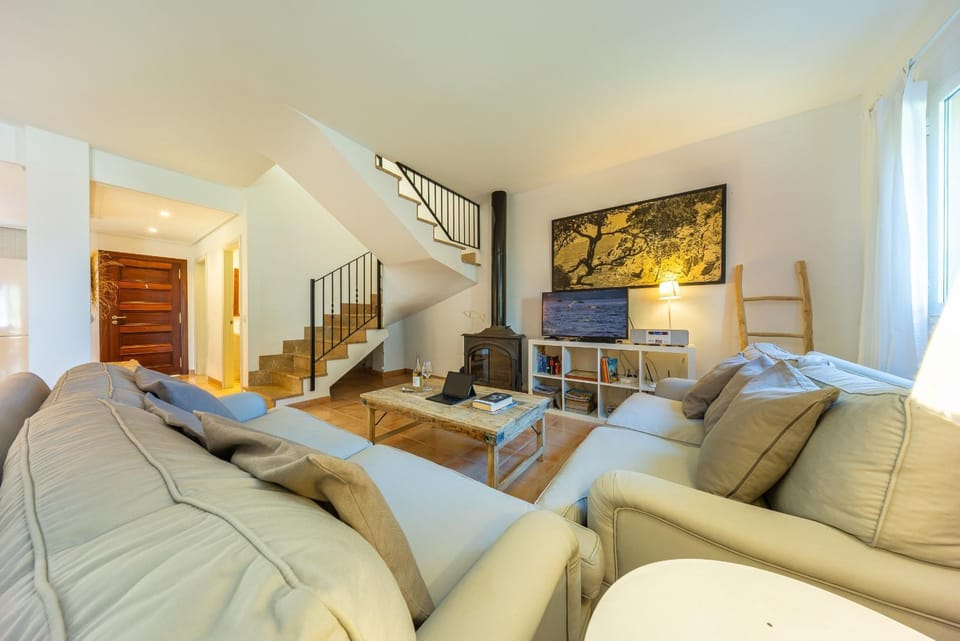 Communal lounge/ TV room, Living room