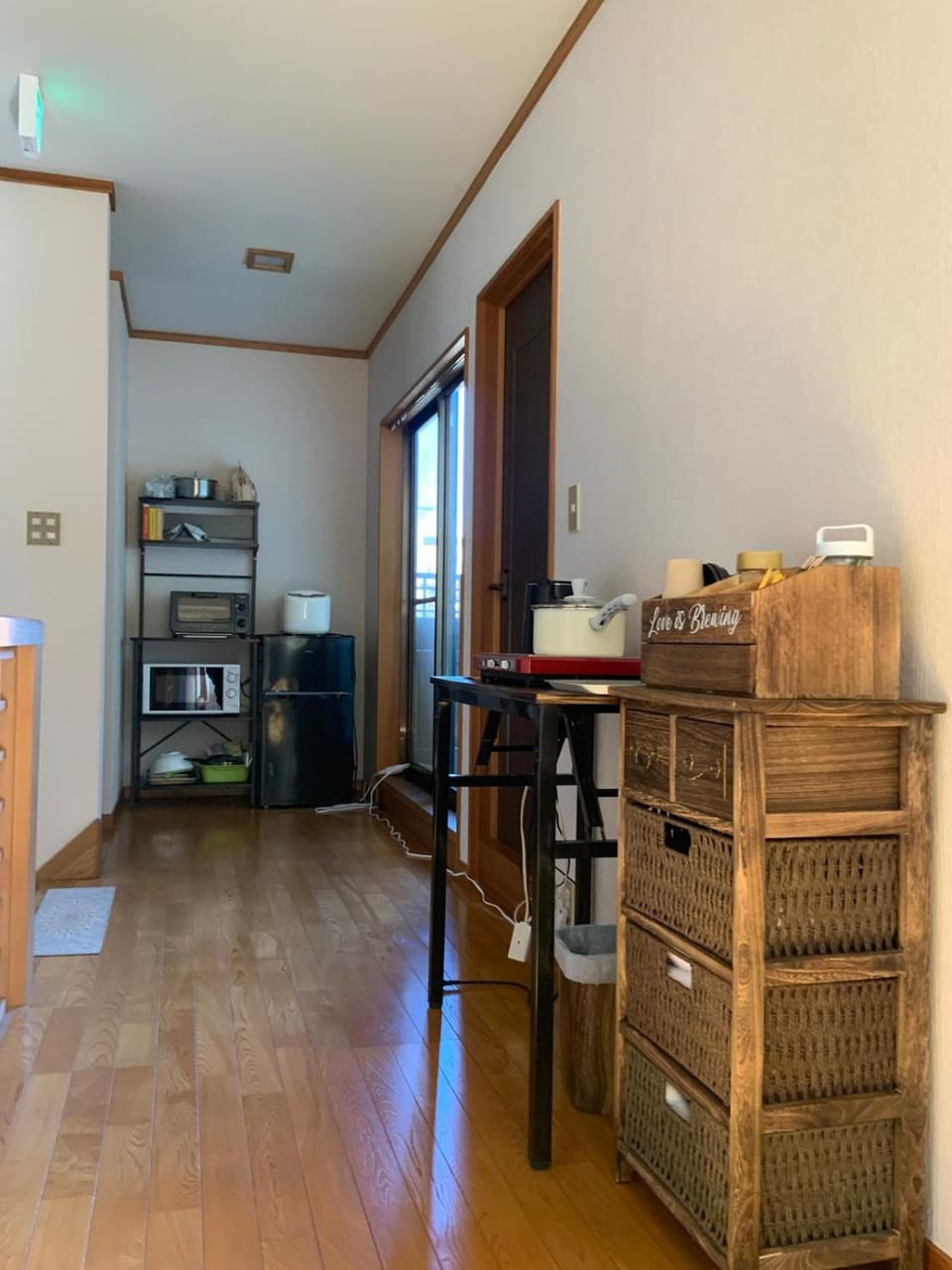 Kitchen or kitchenette, oven, stove, toaster
