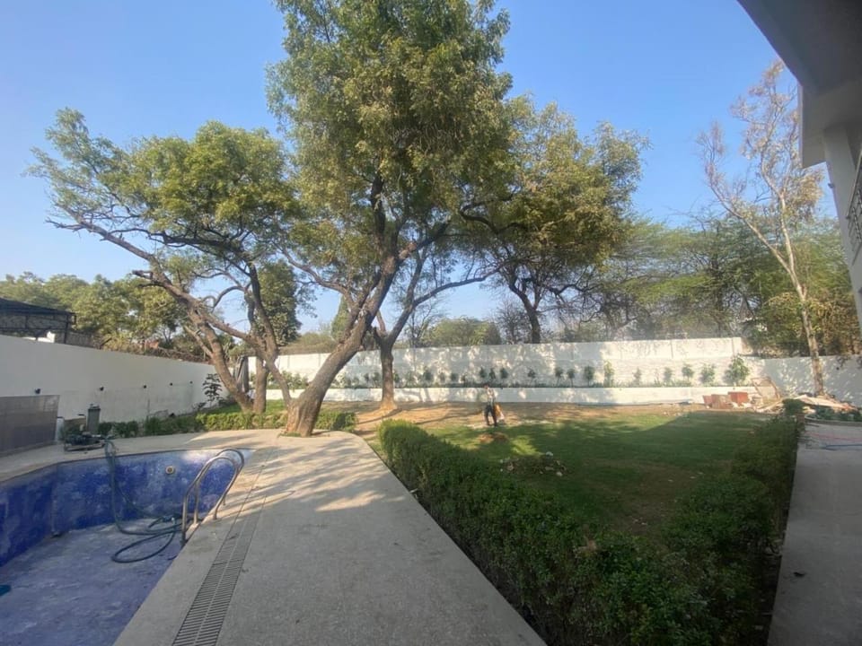Mitron Farms Farm Stay in New Delhi