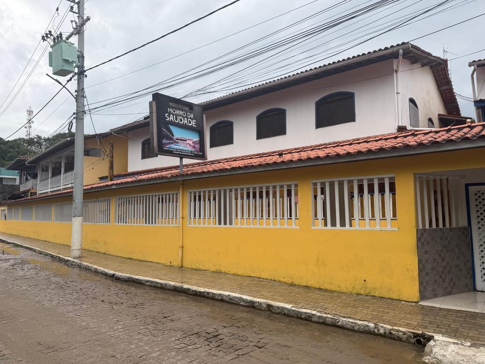 Apartamento com sala e cozinha no morro da saudade Hotel in Ilha de Tinharé