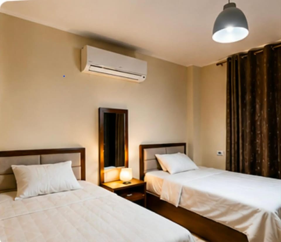 الداون تاون العلمين اطلاله البحر والبلااز بجوار فندق Rixos العلمين Apartment in Egypt