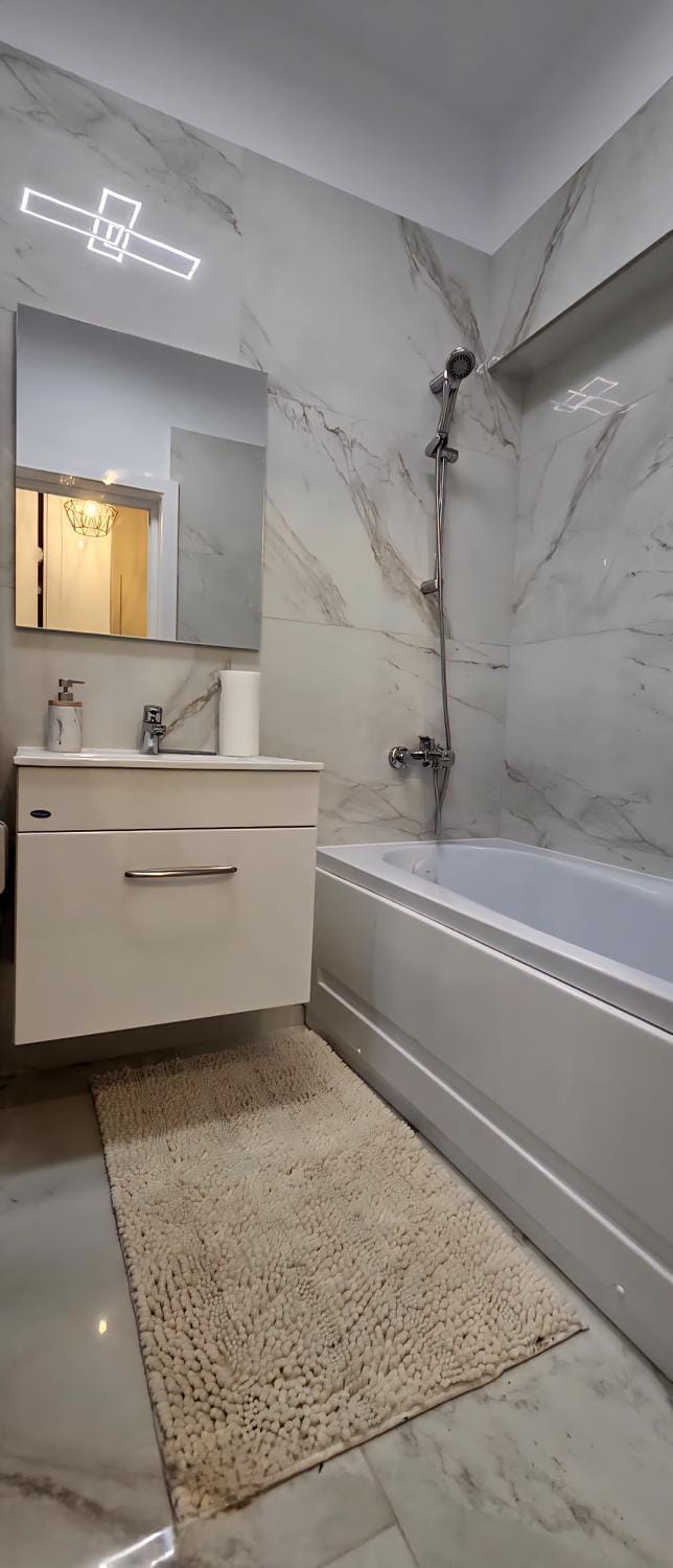 Shower, Bathroom, Bath