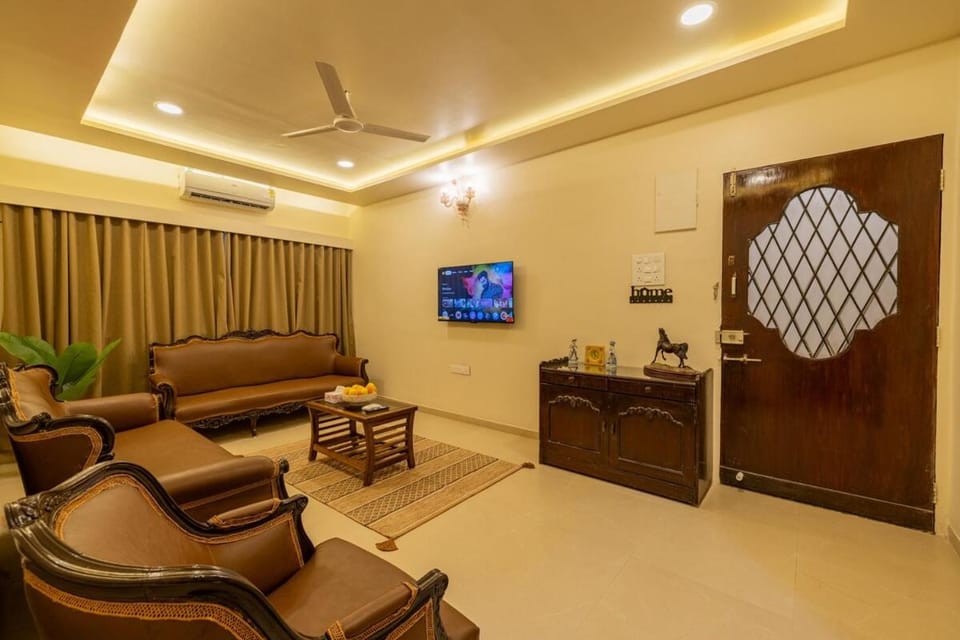 The Woodlands House Apartment in Mumbai