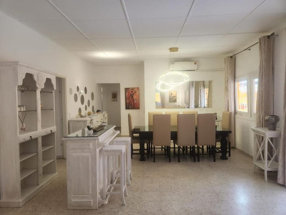 Lounge or bar