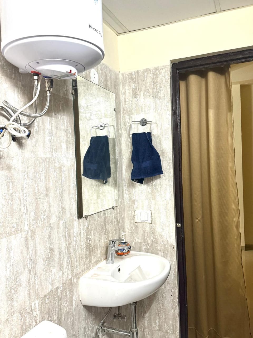 3 bhk luxury 4 AC flat in Vaishali, 4 balconies Apartment in New Delhi