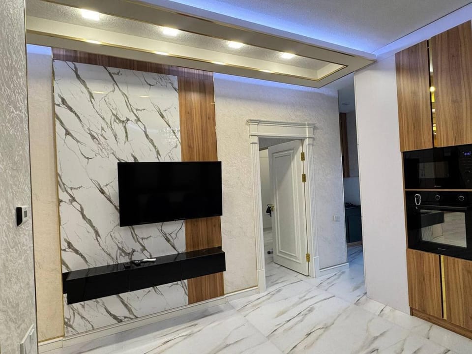 Modernstroy apartaments, Yunusabad Apartment in Europe