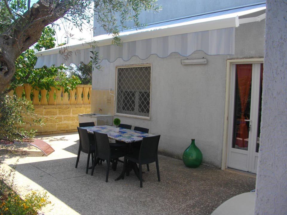 Property building, Patio