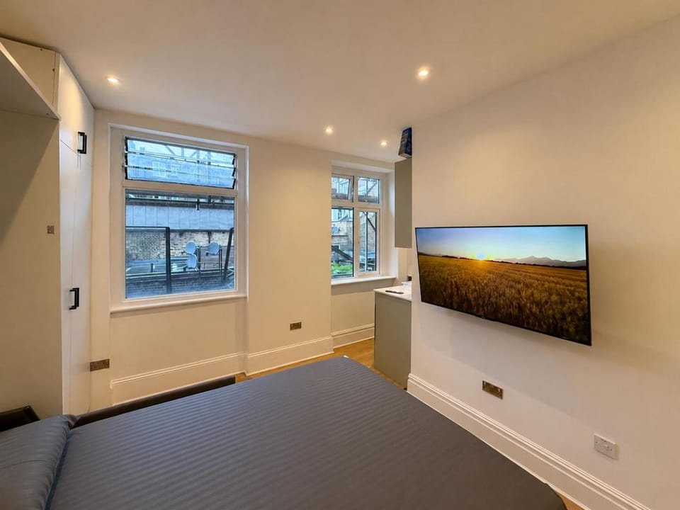 Flat E, Monmouth Road, London, W2 Apartment in City of Westminster