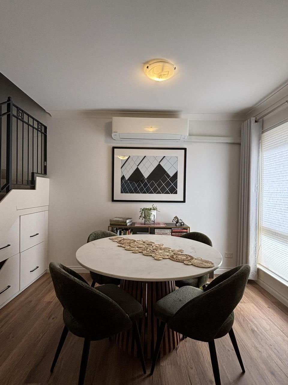 2 Bedroom Modern Townhouse House in Perth