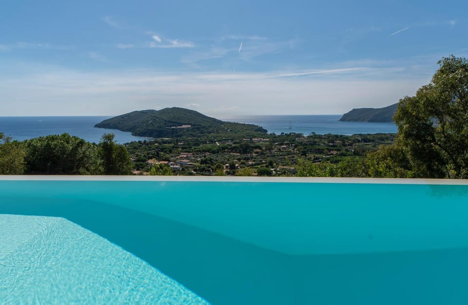 Natural landscape, Sea view, Swimming pool