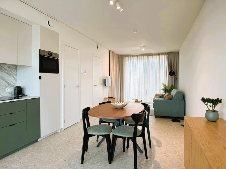 Living room, kitchen