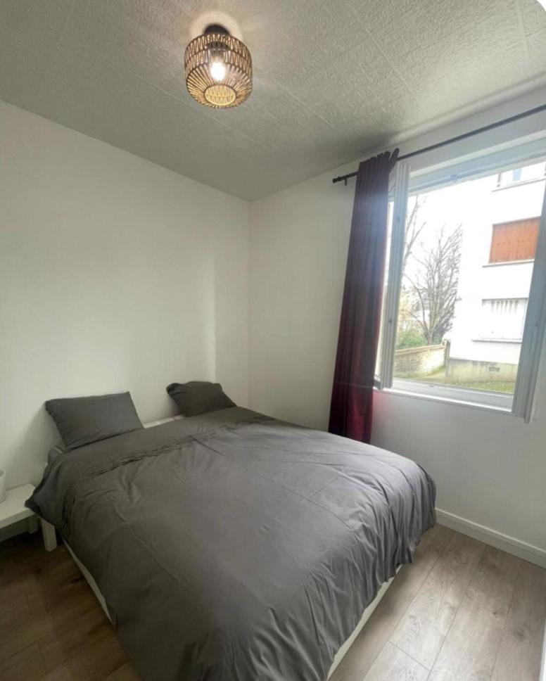 Appartement T2 4 personnes Proche Orly Paris et toutes commodités Apartment in Vitry-sur-Seine