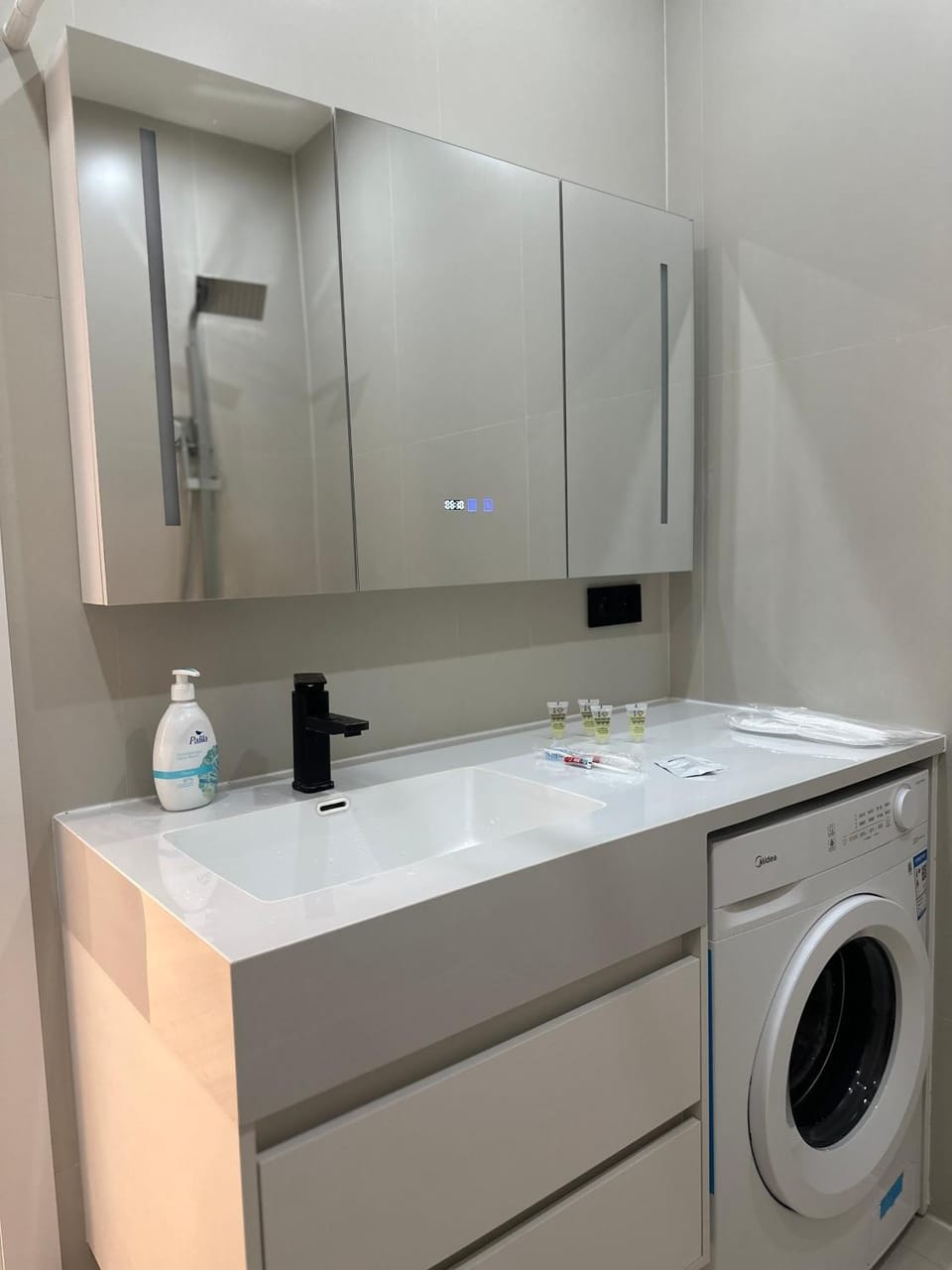 Bathroom, washing machine, dryer