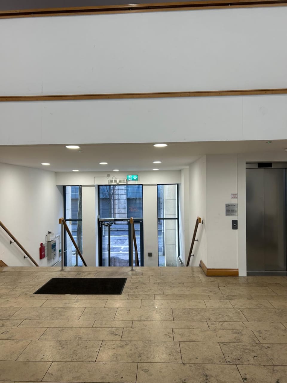 New prime 2 bed 2 bathroom spacious city center apartment with free secure parking Apartment in Belfast