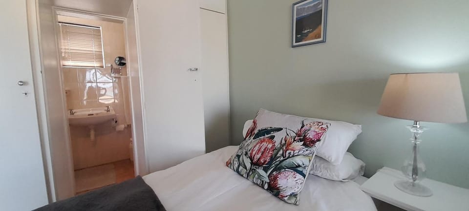 15 Kingfisher Heads Waterkant Street Velddrif Apartment in Western Cape