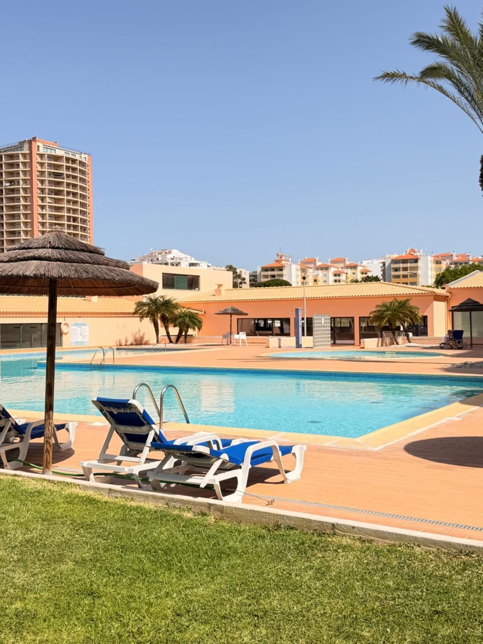 T1 Paraiso Sol Rocha - Praia da Rocha Apartment in Portimao