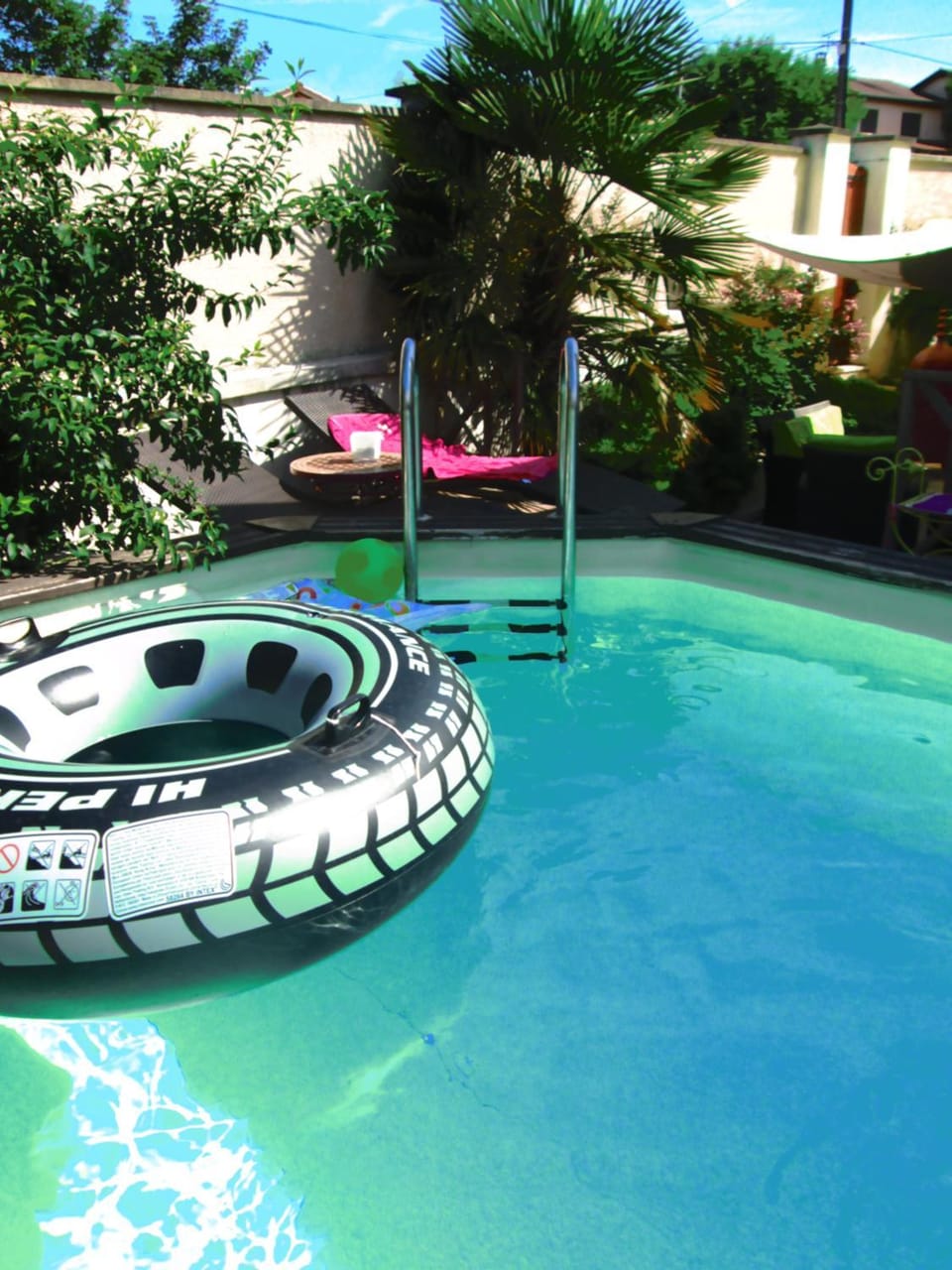 Swimming pool
