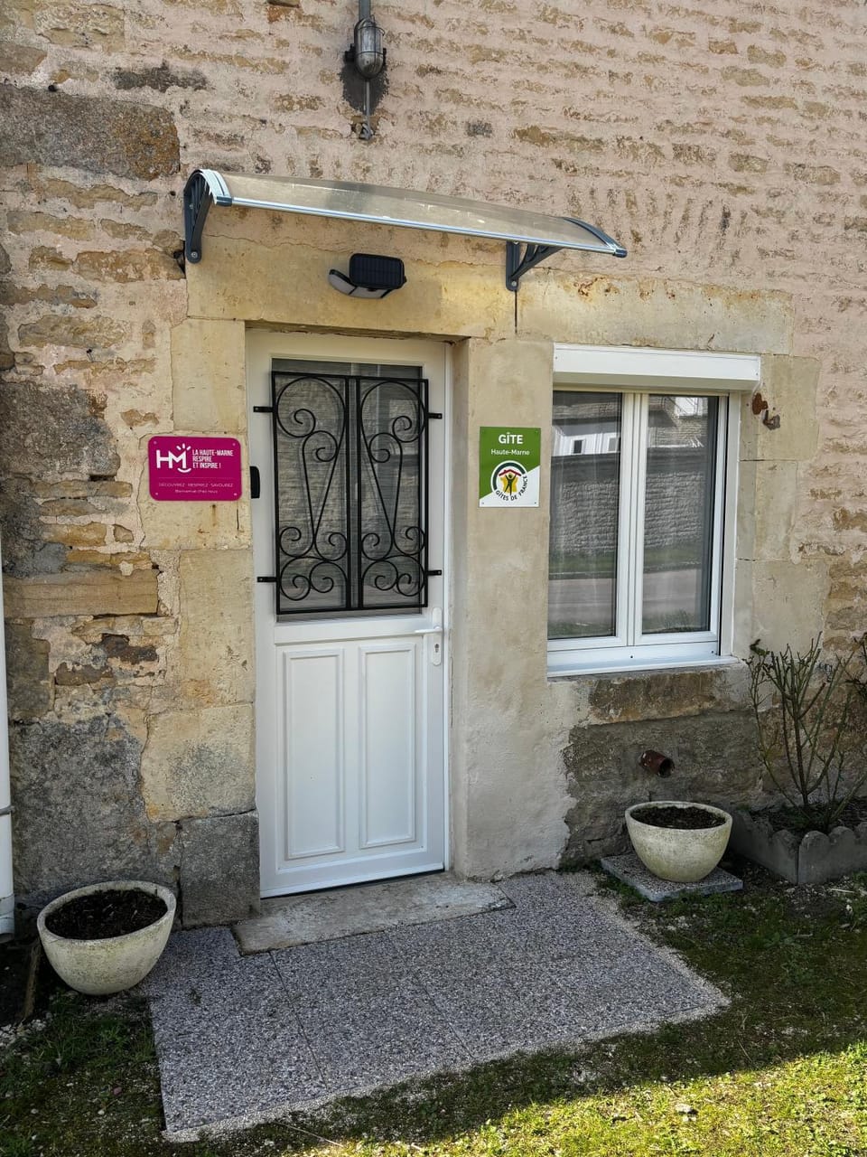 Property building, Facade/entrance