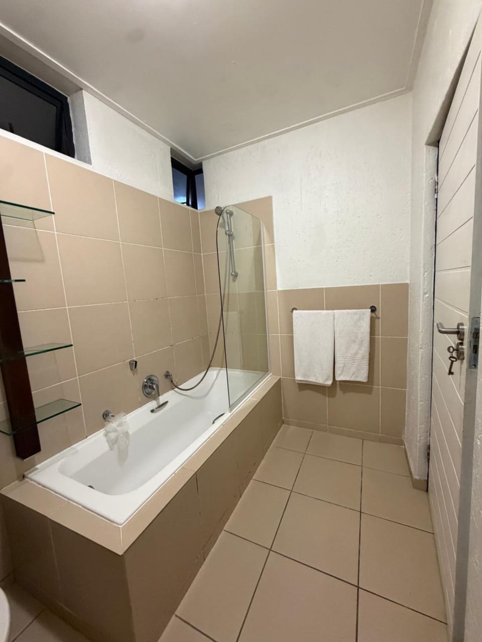 The Greenside Getaway Apartment in Roodepoort