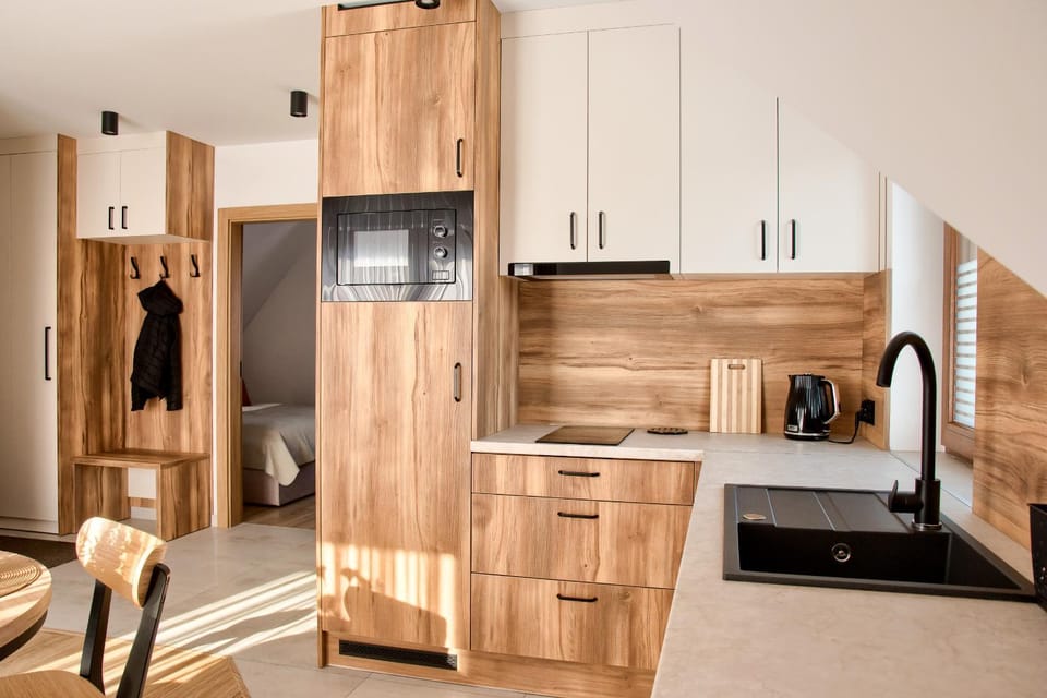 Kitchen or kitchenette, Living room