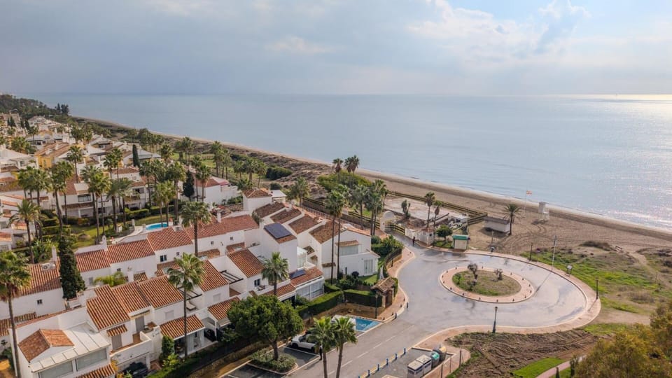 Neighbourhood, Bird's eye view, Sea view, Street view