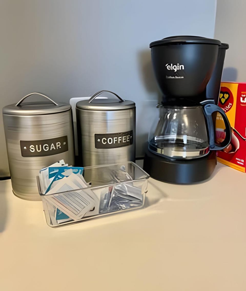 Coffee/tea facilities, Kitchen or kitchenette