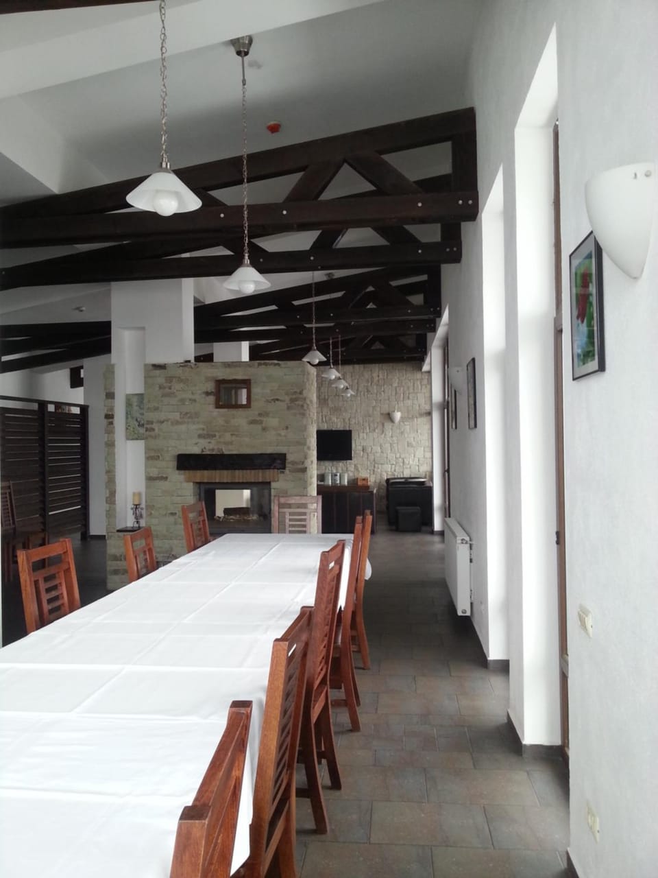 Property building, Communal lounge/ TV room, BBQ facilities, Balcony/Terrace, Communal kitchen, Meeting/conference room, Guests, Garden view, Landmark view, Mountain view, Facility for disabled guests