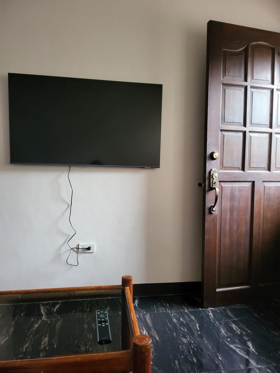 Kame House fully furnished 1 bedroom Apartment in Las Pinas