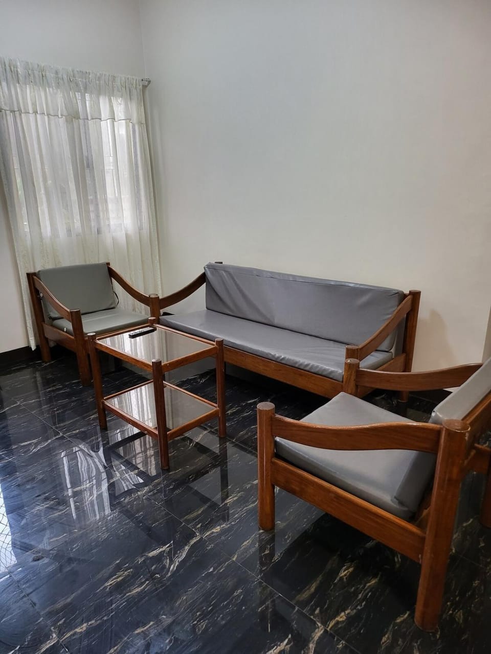 Kame House fully furnished 1 bedroom Apartment in Las Pinas