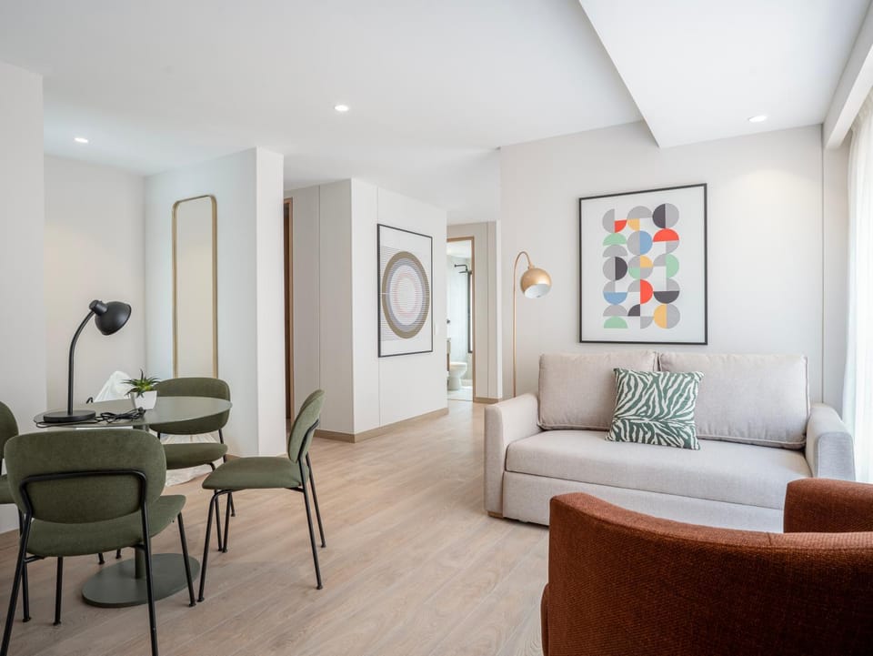 Living room, Seating area, Dining area