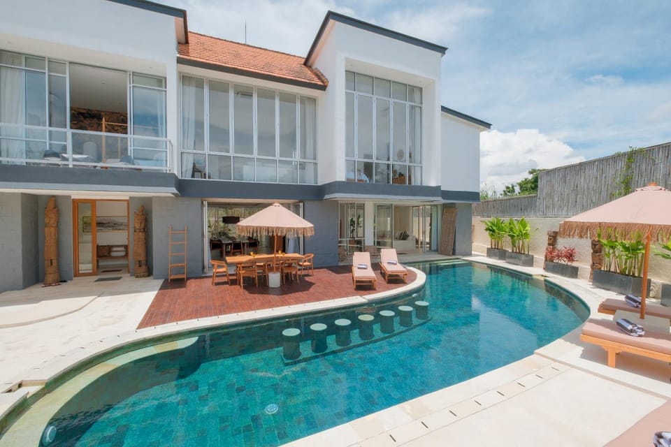 Property building, Swimming pool