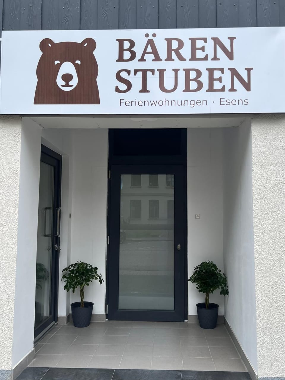 Facade/entrance, Street view