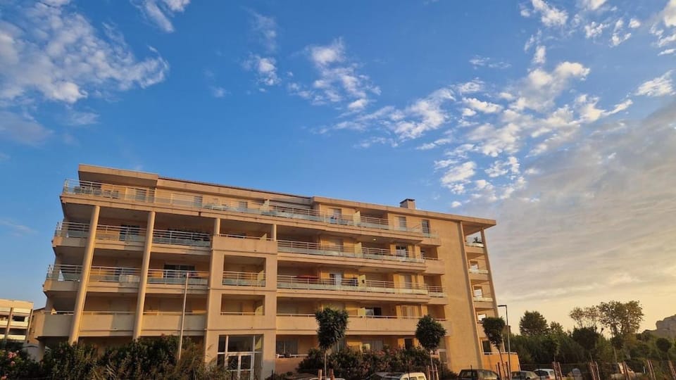 Résidence port Calvi- Apartment T3 sea view Apartment in Calvi