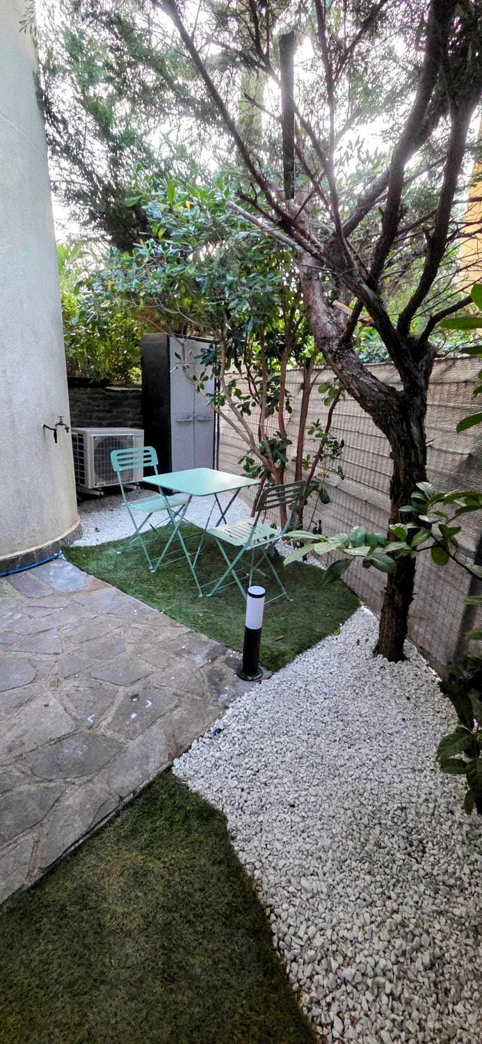 Garden, Inner courtyard view