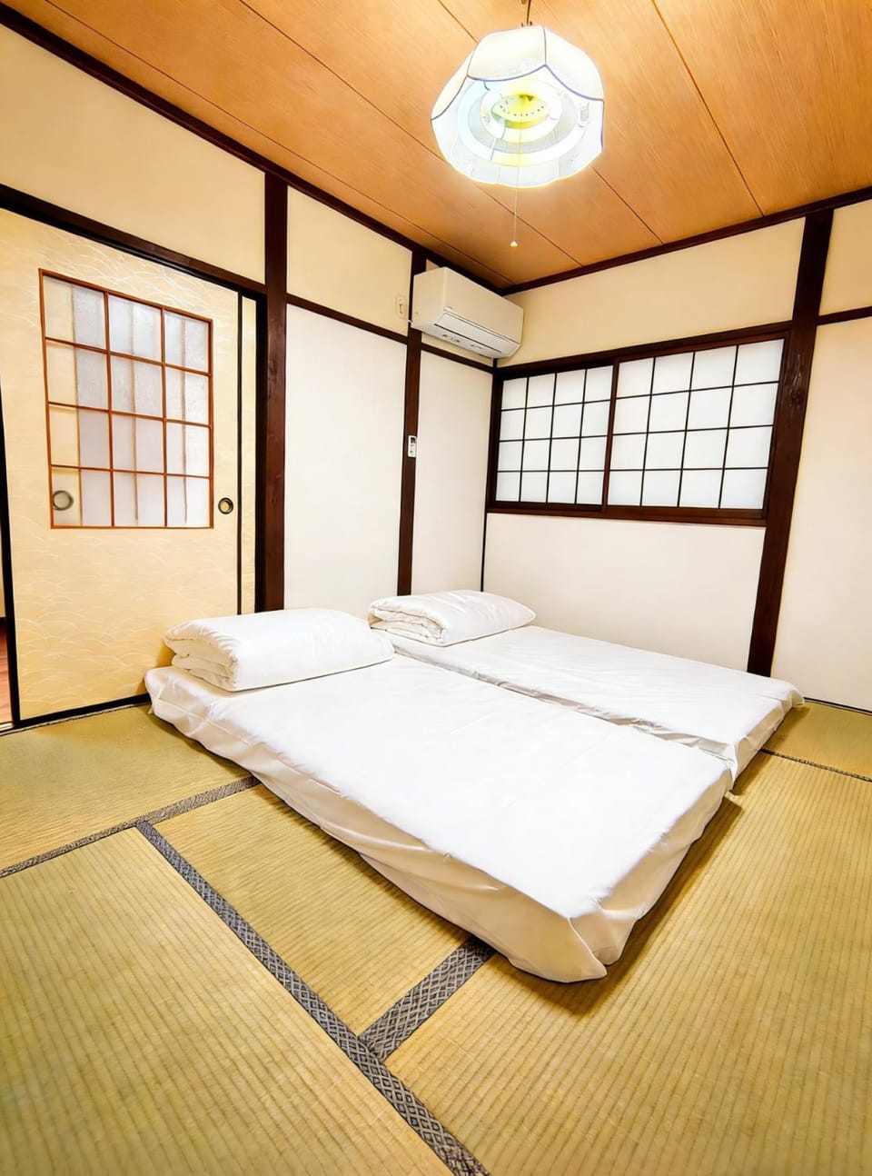 多喜屋 Takiya - 南海線岸里玉出駅北口より徒歩1分 -60m 一棟貸切 3部屋 最大6名 - 新規リフォーム済み Apartment in Osaka
