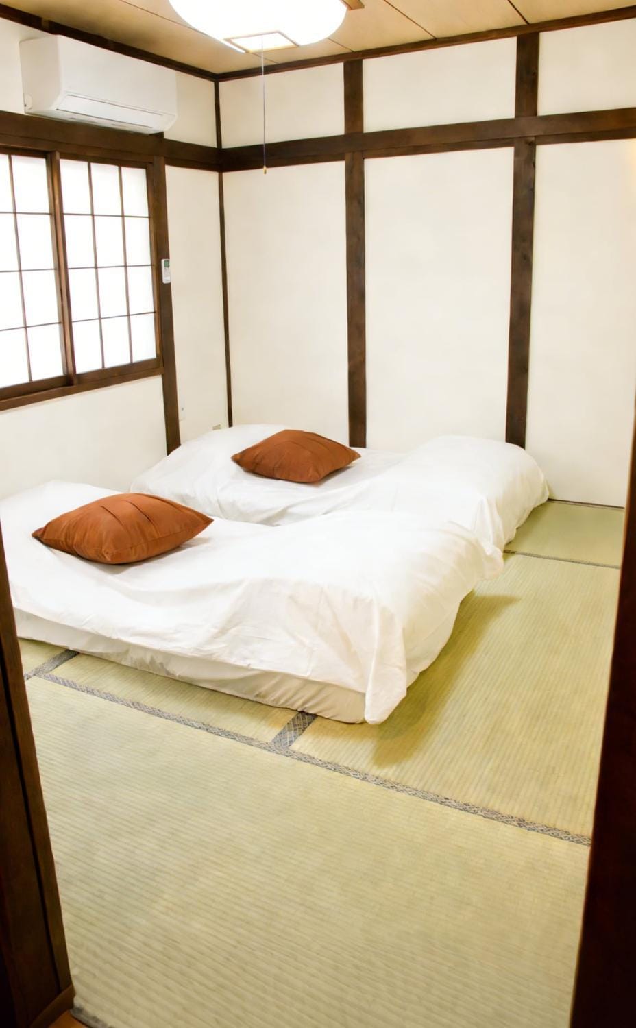 多喜屋 Takiya - 南海線岸里玉出駅北口より徒歩1分 -60m 一棟貸切 3部屋 最大6名 - 新規リフォーム済み Apartment in Osaka