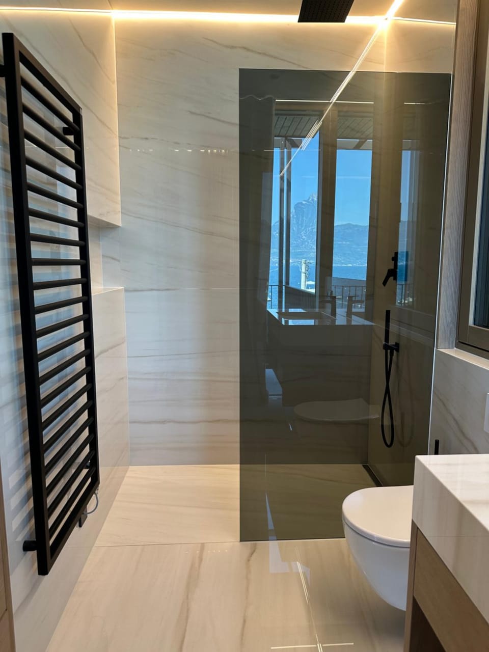 Luxury Apartments La Baia - Penthouse Apartment in Torri del Benaco